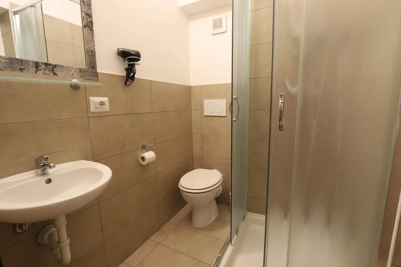 Guest House Minas Milaan