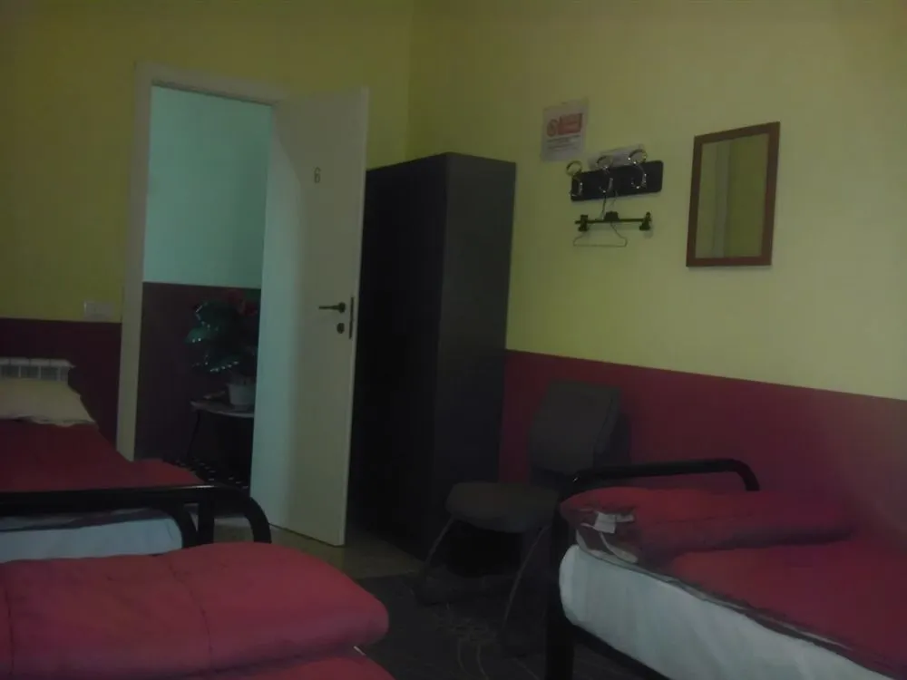 Guest House Minas Milaan 2*,